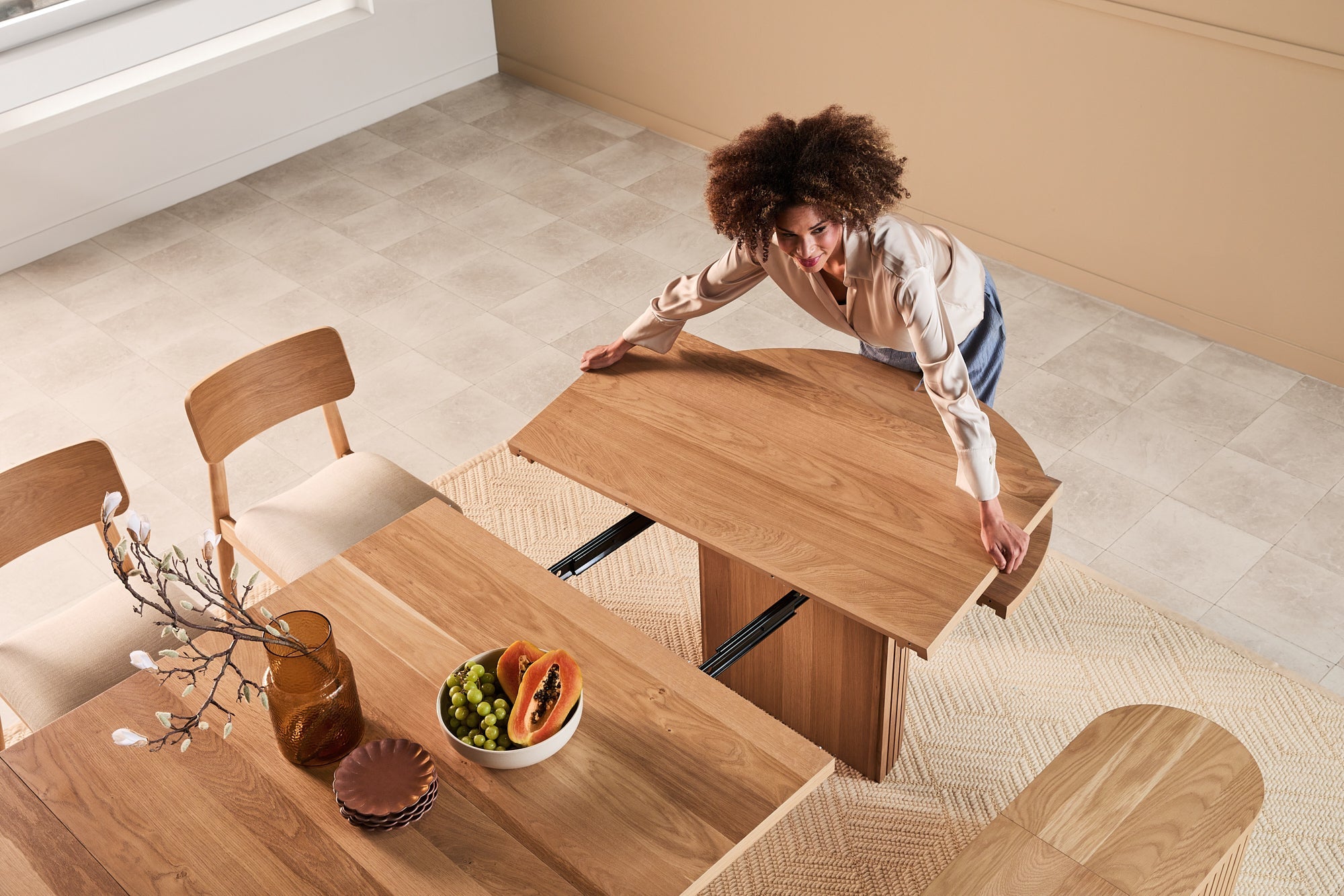 Oval extendable kitchen table sales